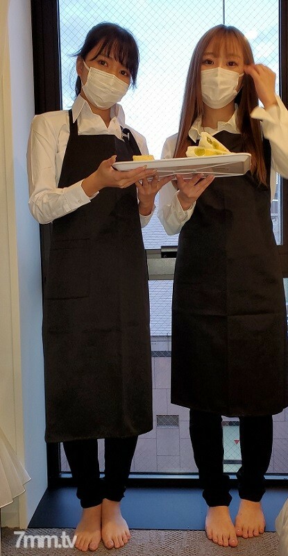 FC2-PPV-2450470 งานพาร์ทไทม์เพื่อนเสมียนคาเฟ่ที่เล่นผมดำและเล่นนมโตและ3P * เปิดราคาพิเศษที่ระลึกถึงวันนี้