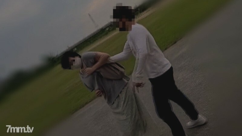 FC2-PPV-2930906 [รายบุคคล] ภรรยาที่ซับซ้อนด้านที่อยู่อาศัยในช่วงบ่ายถูชิจิที่ไม่คาดคิด เมื่อยังสดใสอยู่ฉันก็เอาไม้จิ้มคอใต้สะพานลอยและเล่นน้ำแตกในช่องคลอดด้วยไม้อีกอันในห้องถัดไป ฉันเพิ่งโยนมันไป