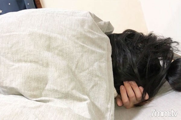 FC2-PPV-2934549 3P ช็อตแรก! – [ถ่ายภาพส่วนตัว ไม่เซ็นเซอร์] ฉันแกล้งน้องสาวเพื่อนที่หลับสนิท เมื่อฉันอยู่ที่บ้านเพื่อนคนหนึ่งและเสียชีวิต ฉันเห็นเพื่อนไปซื้อของจึงให้น้องสาวของฉันเป็นคนช่วยตัวเองเรื่องเนื้อและยอมทำ